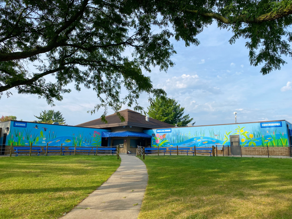 Full view of artist Natalie Hinahara’s mural at Bauman Community Pool in Middleton Wisconsin